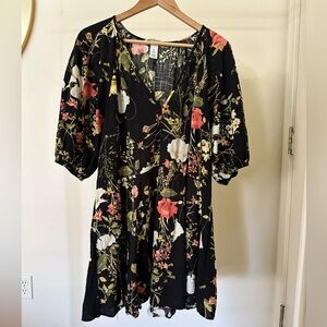 H&M Black Dress with flared skirt with Floral Design size L Cotton Blend